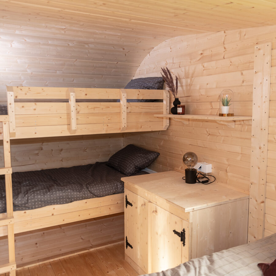 Kempingkunyhó Hobbit